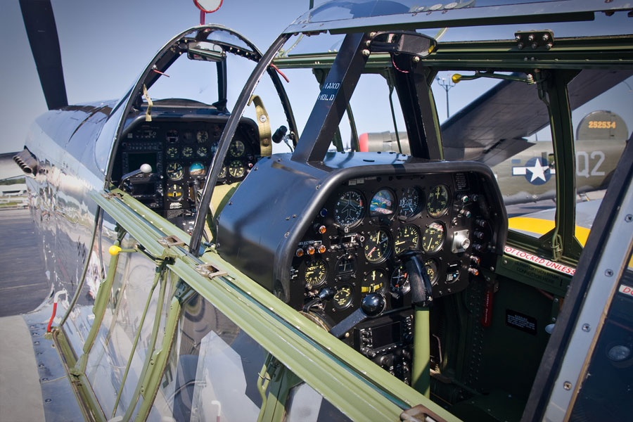 p51 cockpit seat