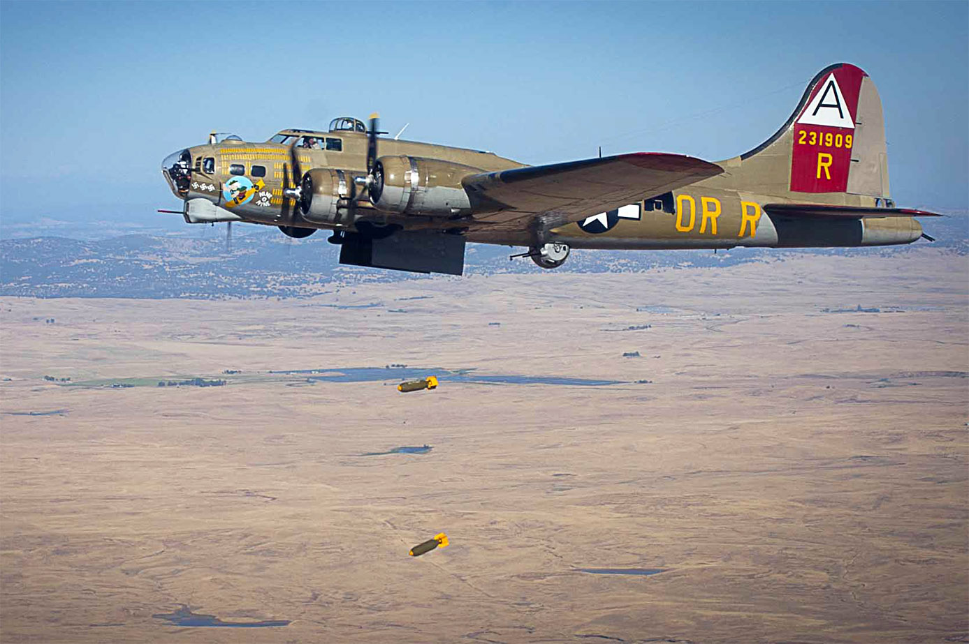 B 17 Flying Fortress B 24 Liberator Bomber Crew Training Program The Collings Foundation